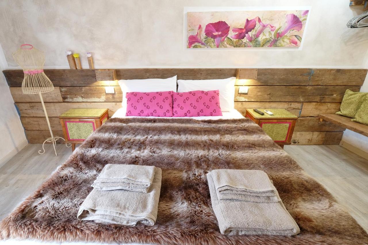 La Turandot Suite With Ac And Wifi Лука Екстериор снимка